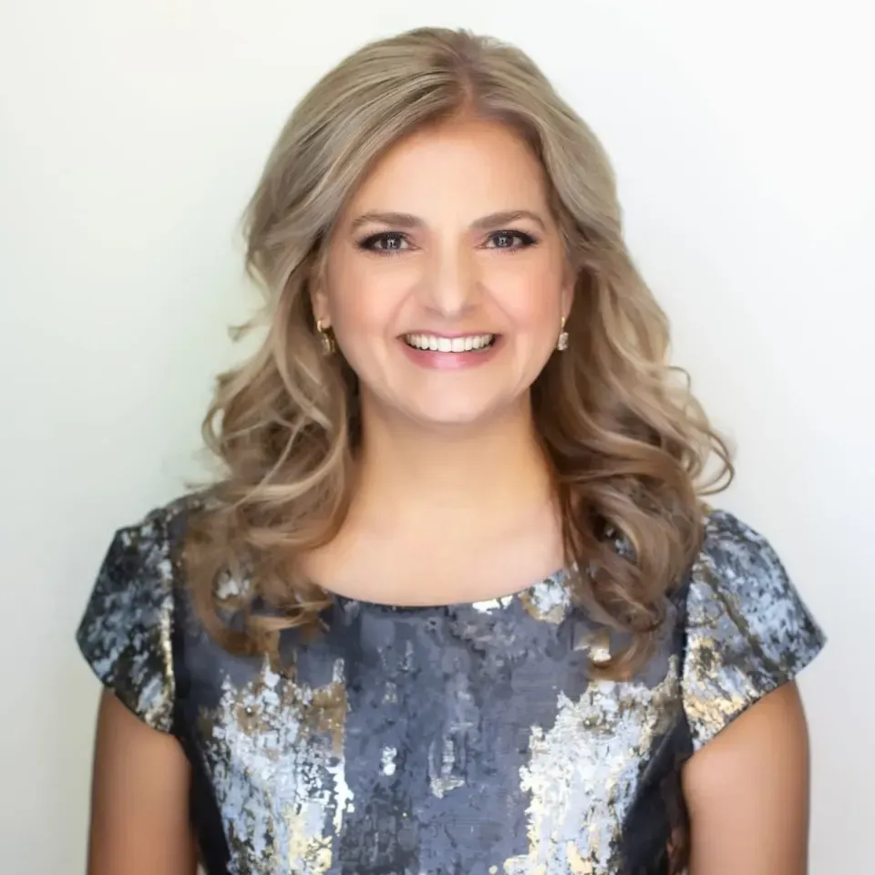 Karina Furlin, Trusted Florida Real Estate Expert with statewide experience and MLS access